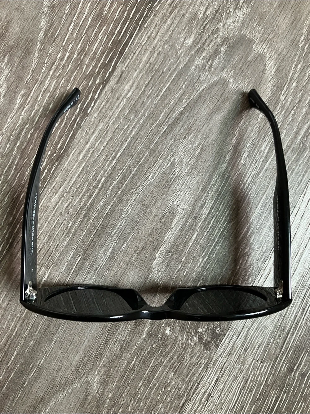 OFF-WHITE X SUNGLASS HUT Sunglasses